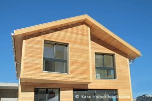 Haus bauen mit Holz: nachwachsende Ressourcen nutzen